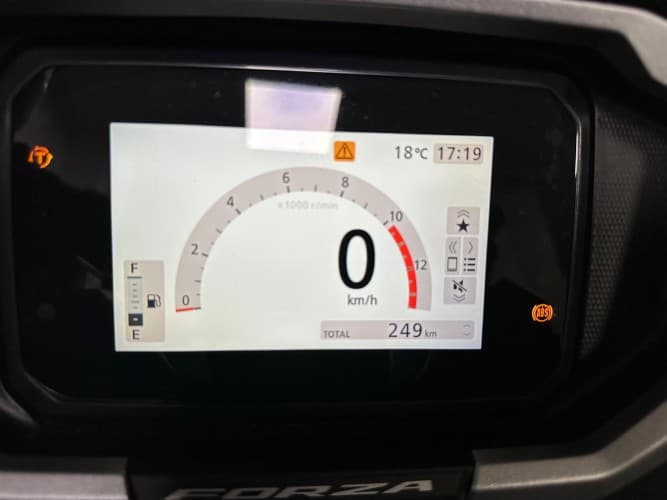 Comprar HONDA FORZA 125 2025 de segunda mano HONDA FORZA 125 2025 de segunda mano