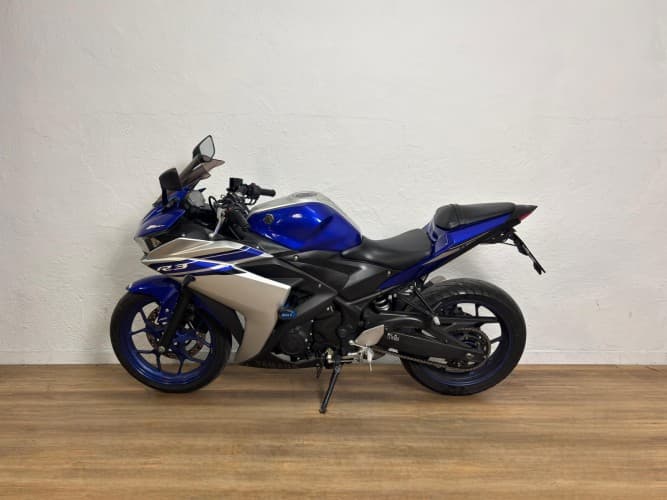 Comprar YAMAHA YZF R3 2017 de segunda mano YAMAHA YZF R3 2017 de segunda mano