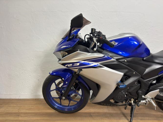 Comprar YAMAHA YZF R3 2017 de segunda mano YAMAHA YZF R3 2017 de segunda mano