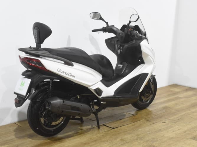 Comprar KYMCO GRAND DINK 125 2017 de segunda mano KYMCO GRAND DINK 125 2017 de segunda mano