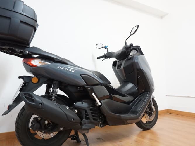 Comprar YAMAHA NMAX 125 2023 de segunda mano YAMAHA NMAX 125 2023 de segunda mano