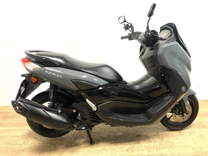 YAMAHA NMAX 125 2023 de segunda mano