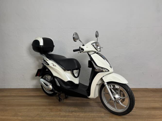 PIAGGIO LIBERTY 125 2017 de segunda mano