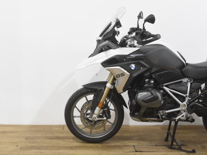 Comprar BMW R 1250 GS (IVA) (3 PAQ.+ 3 MAL.)(REVI 60MIL OK) 2023 de segunda mano BMW R 1250 GS (IVA) (3 PAQ.+ 3 MAL.)(REVI 60MIL OK) 2023 de segunda mano