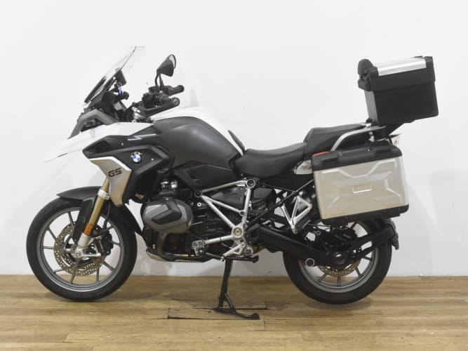 Comprar BMW R 1250 GS (IVA) (3 PAQ.+ 3 MAL.)(REVI 40MIL OK) 2023 de segunda mano BMW R 1250 GS (IVA) (3 PAQ.+ 3 MAL.)(REVI 40MIL OK) 2023 de segunda mano