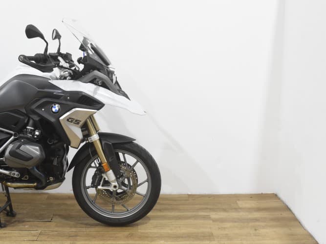 Comprar BMW R 1250 GS (IVA) (3 PAQ.+ 3 MAL.)(REVI 40MIL OK) 2023 de segunda mano BMW R 1250 GS (IVA) (3 PAQ.+ 3 MAL.)(REVI 40MIL OK) 2023 de segunda mano