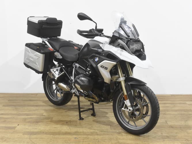 Comprar BMW R 1250 GS (IVA DEDUCIBLE) (3 PAQUETES+ 3 MALETAS) 2023 de segunda mano BMW R 1250 GS (IVA DEDUCIBLE) (3 PAQUETES+ 3 MALETAS) 2023 de segunda mano