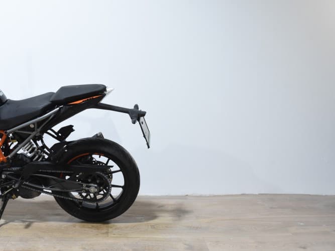 Comprar KTM DUKE 125 2022 de segunda mano KTM DUKE 125 2022 de segunda mano