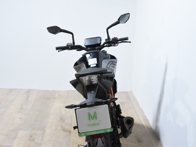 Comprar KTM DUKE 125 2022 de segunda mano KTM DUKE 125 2022 de segunda mano