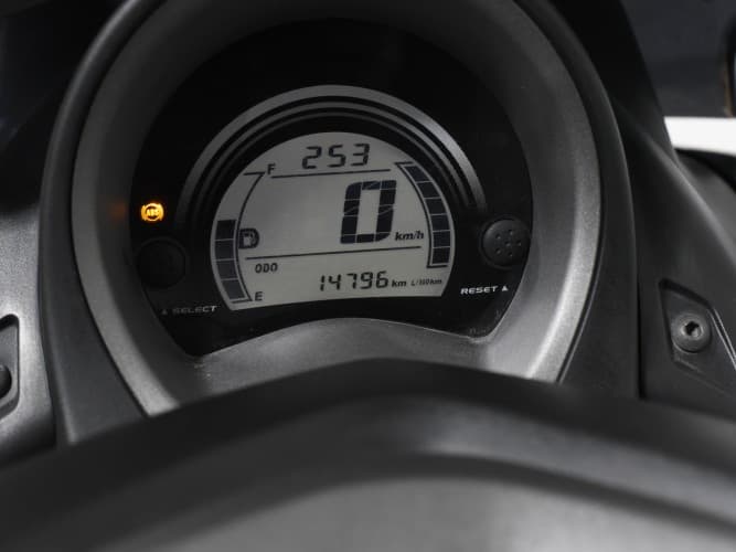 YAMAHA NMAX 125 2018 de segunda mano