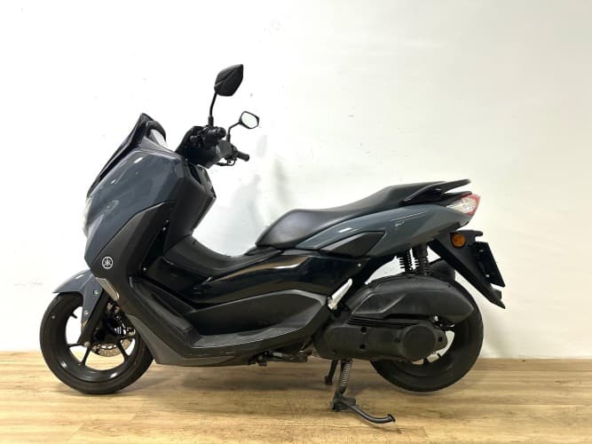 YAMAHA NMAX 125 2021 de segunda mano