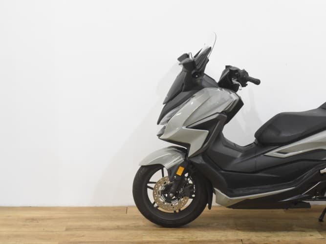 Comprar HONDA FORZA 125 2022 de segunda mano HONDA FORZA 125 2022 de segunda mano