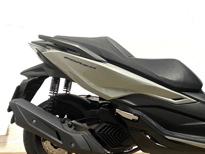 HONDA FORZA 125 2022 de segunda mano