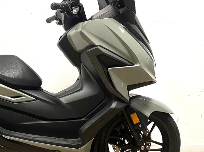 HONDA FORZA 125 2022 de segunda mano