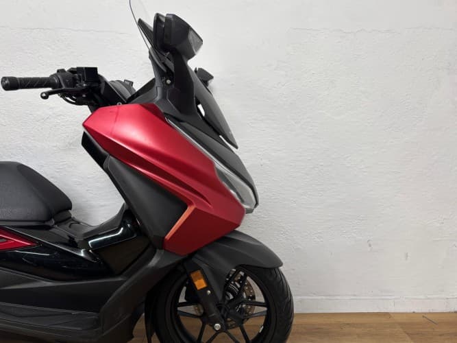 Comprar HONDA FORZA 125 2023 de segunda mano HONDA FORZA 125 2023 de segunda mano