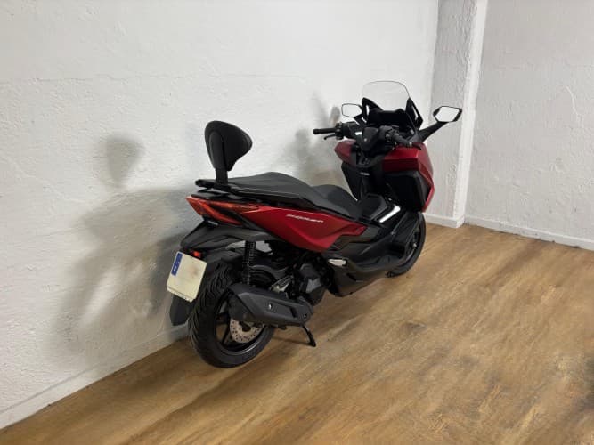 Comprar HONDA FORZA 125 2023 de segunda mano HONDA FORZA 125 2023 de segunda mano