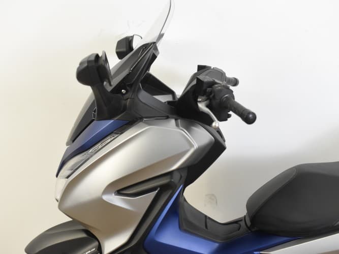 Comprar HONDA FORZA 125 2022 de segunda mano HONDA FORZA 125 2022 de segunda mano