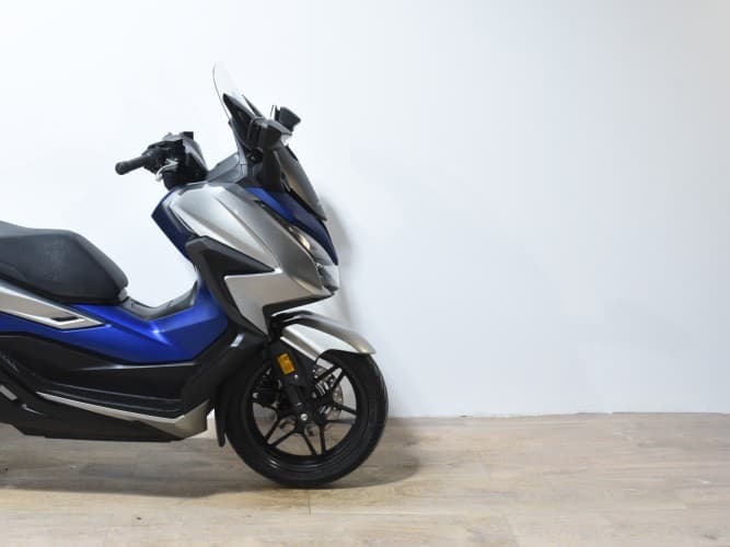 Comprar HONDA FORZA 125 2022 de segunda mano HONDA FORZA 125 2022 de segunda mano