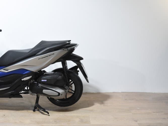 Comprar HONDA FORZA 125 2022 de segunda mano HONDA FORZA 125 2022 de segunda mano