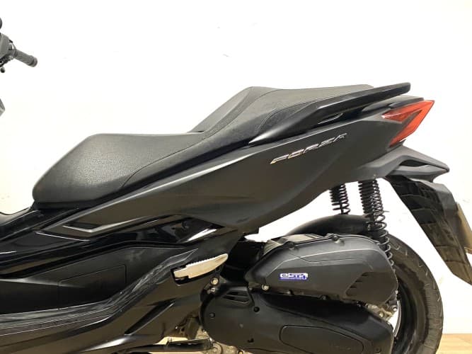 Comprar HONDA FORZA 125 2023 de segunda mano HONDA FORZA 125 2023 de segunda mano