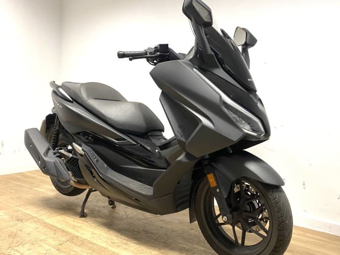 Comprar HONDA FORZA 125 2023 de segunda mano HONDA FORZA 125 2023 de segunda mano