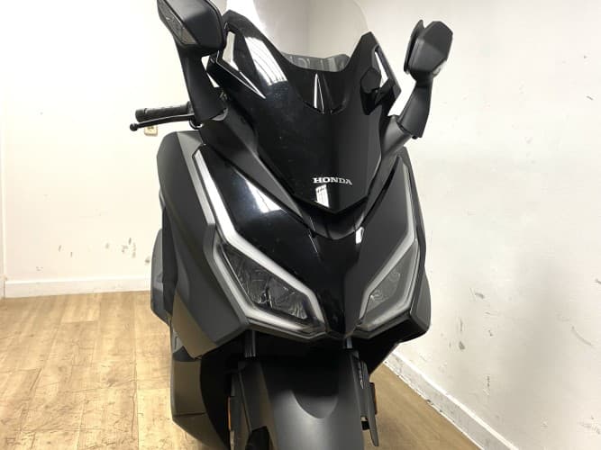 Comprar HONDA FORZA 125 2023 de segunda mano HONDA FORZA 125 2023 de segunda mano