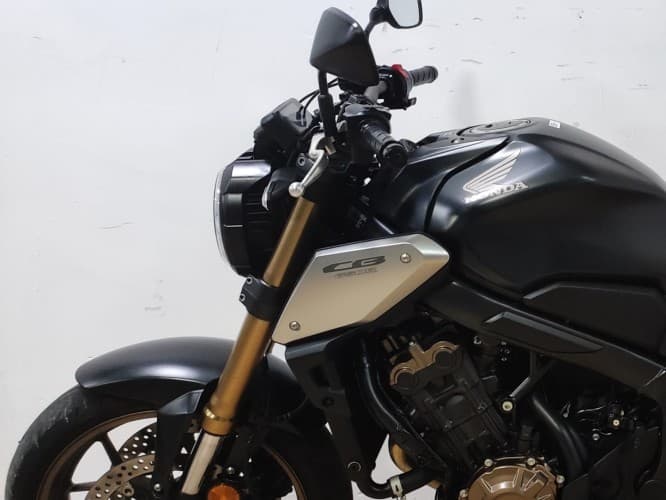 Comprar HONDA CB 650 R (A) 2022 de segunda mano HONDA CB 650 R (A) 2022 de segunda mano