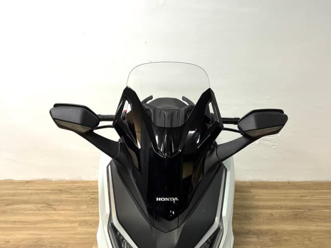 Comprar HONDA FORZA 350 2025 de segunda mano HONDA FORZA 350 2025 de segunda mano