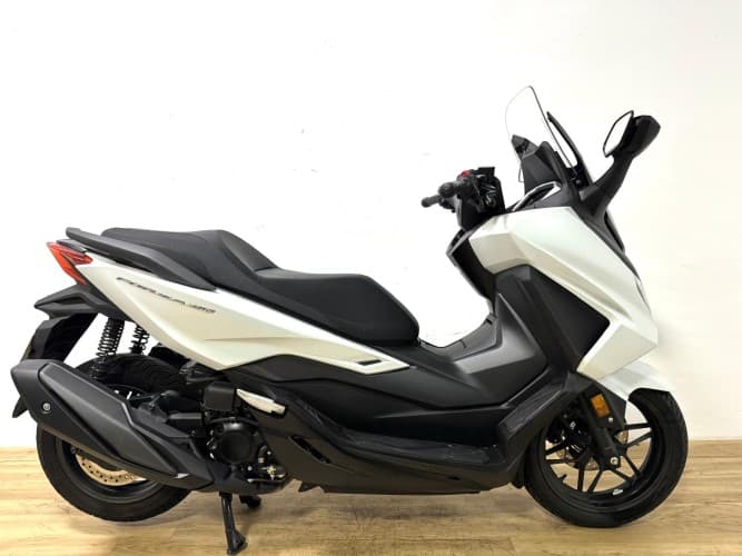 Comprar HONDA FORZA 350 2025 de segunda mano HONDA FORZA 350 2025 de segunda mano