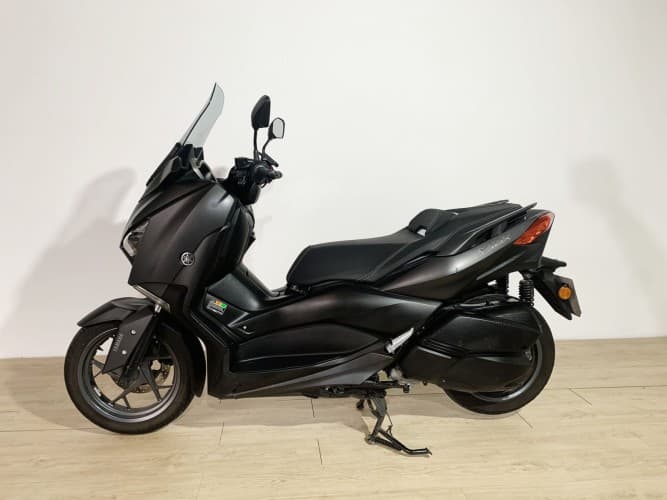 Comprar YAMAHA XMAX 300 2022 de segunda mano YAMAHA XMAX 300 2022 de segunda mano