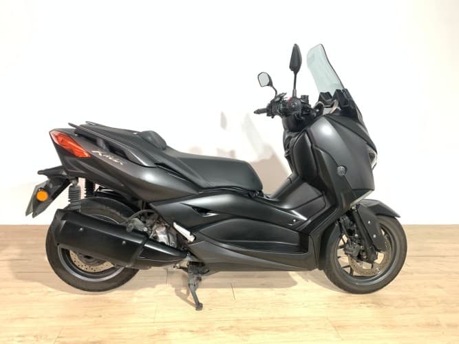 Comprar YAMAHA XMAX 300 2022 de segunda mano YAMAHA XMAX 300 2022 de segunda mano