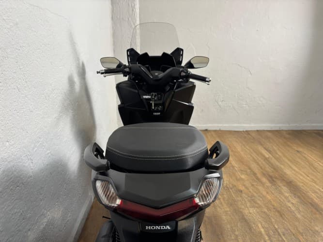 HONDA FORZA 125 2016 de segunda mano