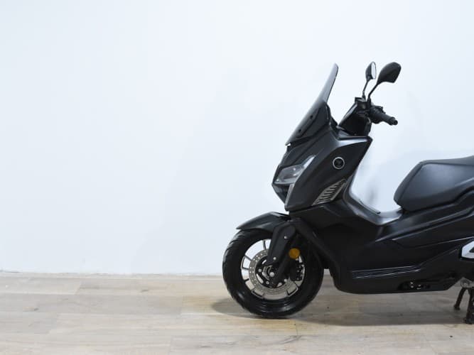 VOGE SR1 2024 de segunda mano