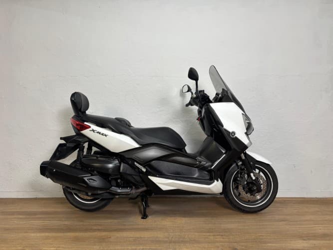 YAMAHA XMAX 400 2014 de segunda mano