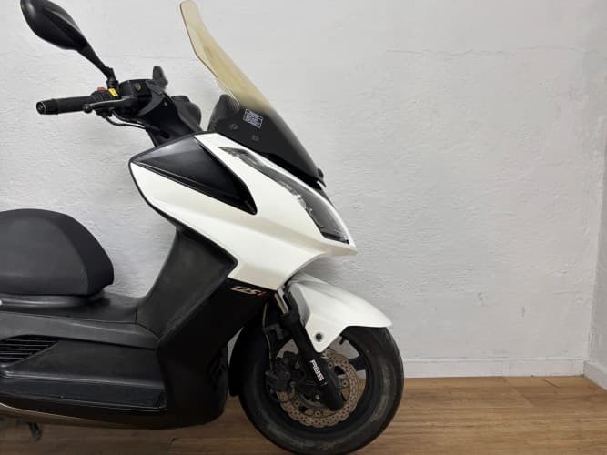 KYMCO SUPER DINK 125 2014 de segunda mano