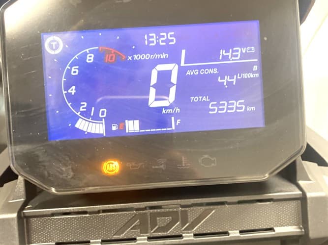 HONDA ADV 350 2023 de segunda mano