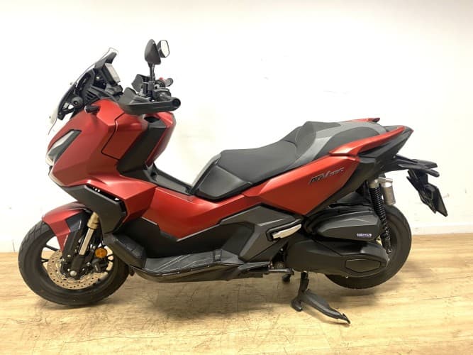 HONDA ADV 350 2023 de segunda mano