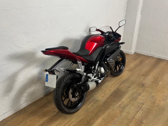 YAMAHA YZF R125 2018 de segunda mano