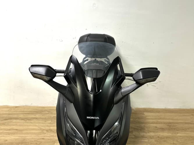 HONDA FORZA 125 2024 de segunda mano