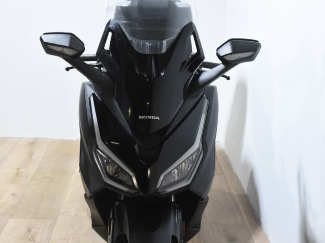 HONDA FORZA 125 2024 de segunda mano