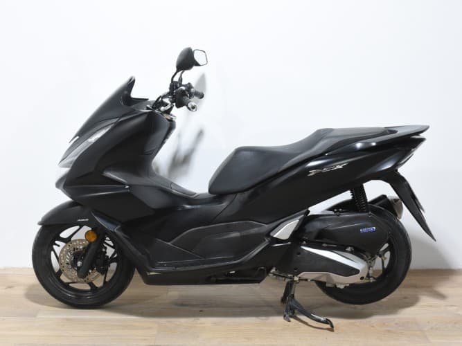 HONDA PCX 125 2022 de segunda mano