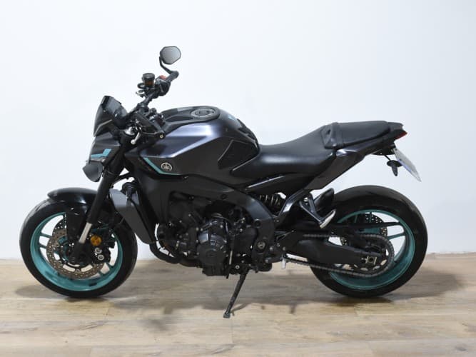 YAMAHA MT-09 (A2) 2024 de segunda mano