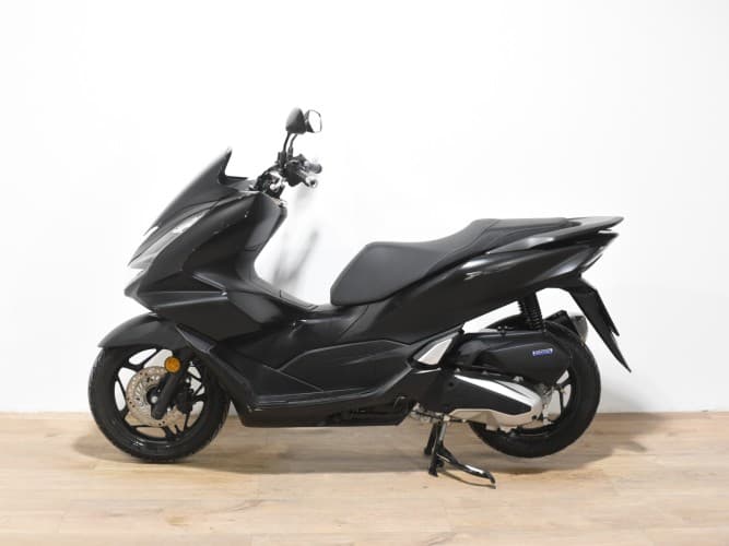 HONDA PCX 125 2025 de segunda mano