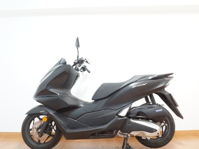 Comprar HONDA PCX 125 2023 de segunda mano HONDA PCX 125 2023 de segunda mano