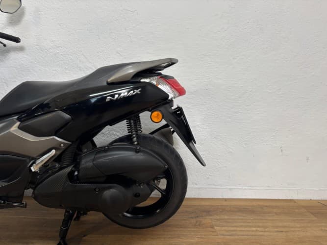 YAMAHA NMAX 125 2017 de segunda mano