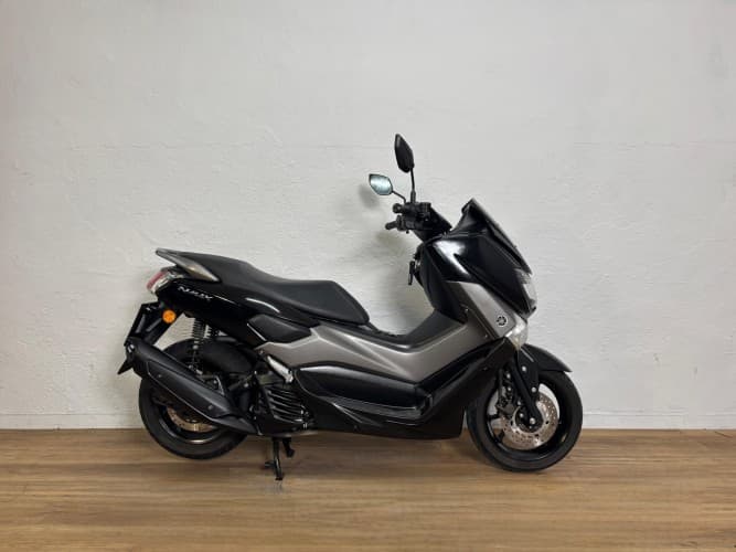YAMAHA NMAX 125 2017 de segunda mano
