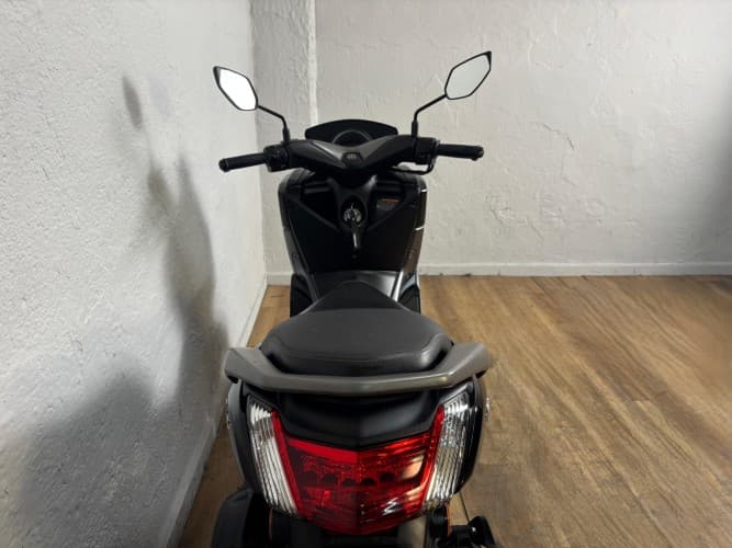 YAMAHA NMAX 125 2017 de segunda mano