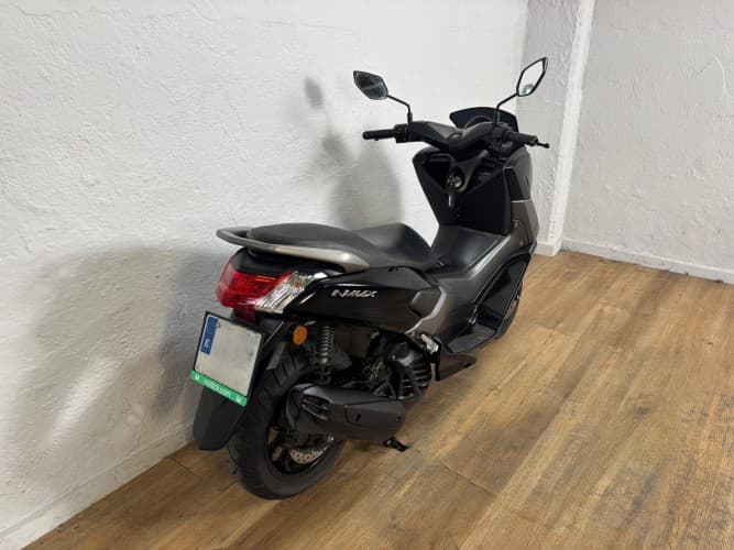 YAMAHA NMAX 125 2017 de segunda mano