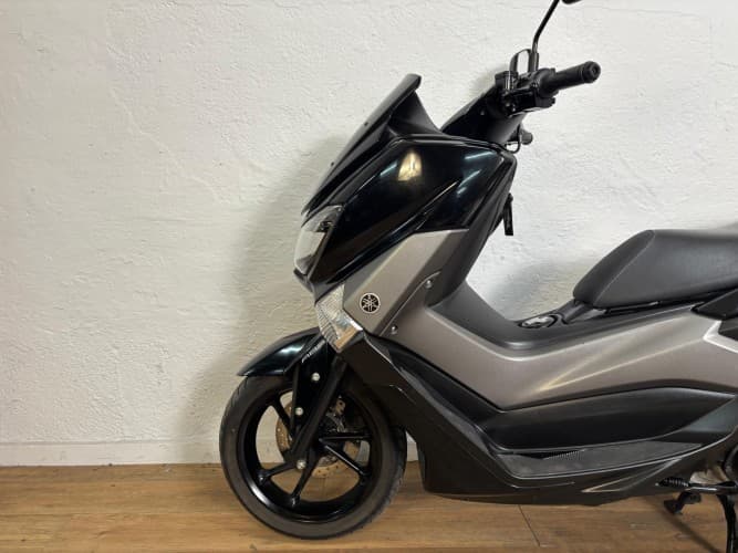 YAMAHA NMAX 125 2017 de segunda mano