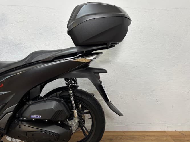 Comprar HONDA SH 125 2023 de segunda mano HONDA SH 125 2023 de segunda mano